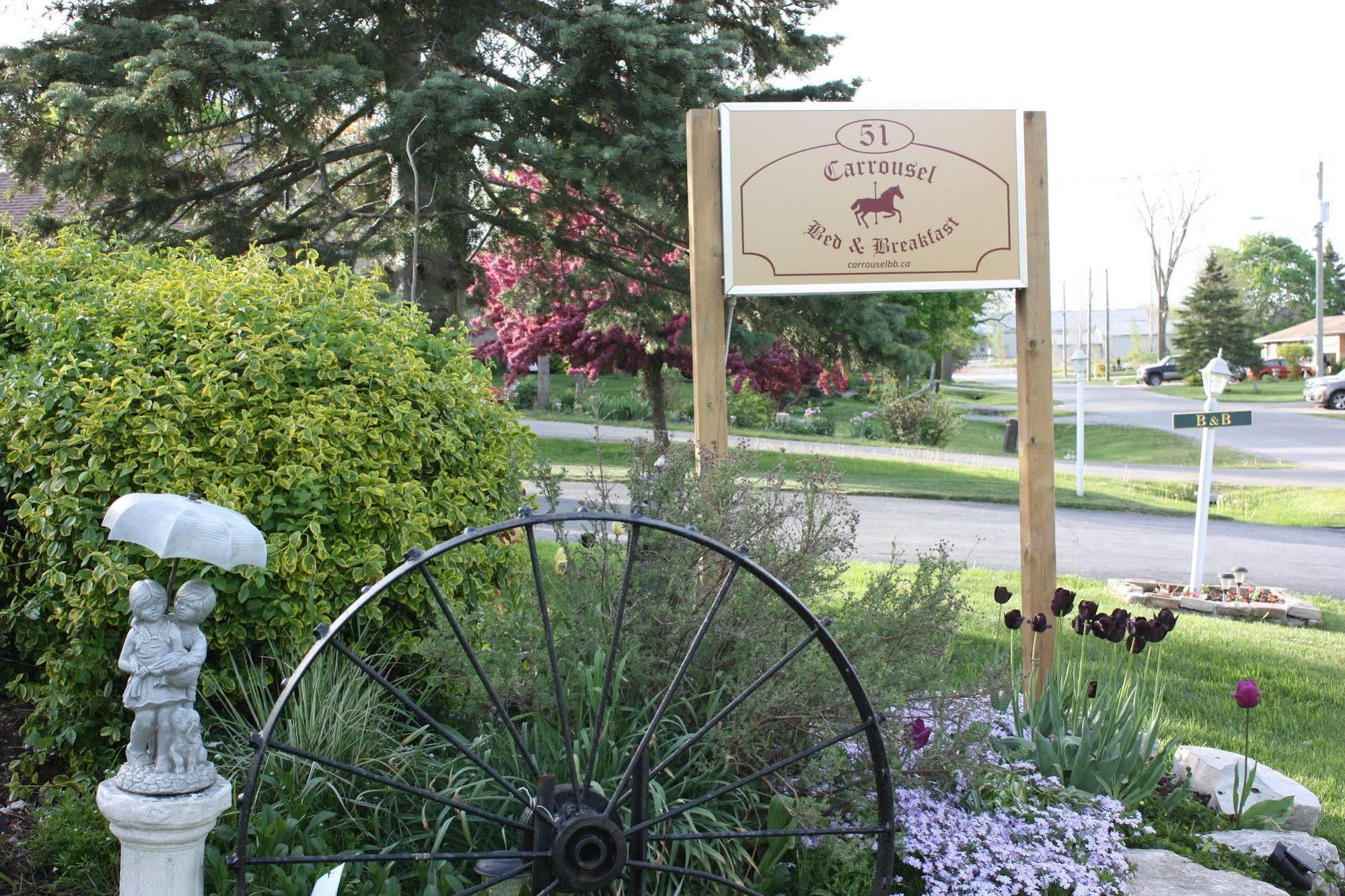 Carrousel Bed & Breakfast Cayuga Ngoại thất bức ảnh